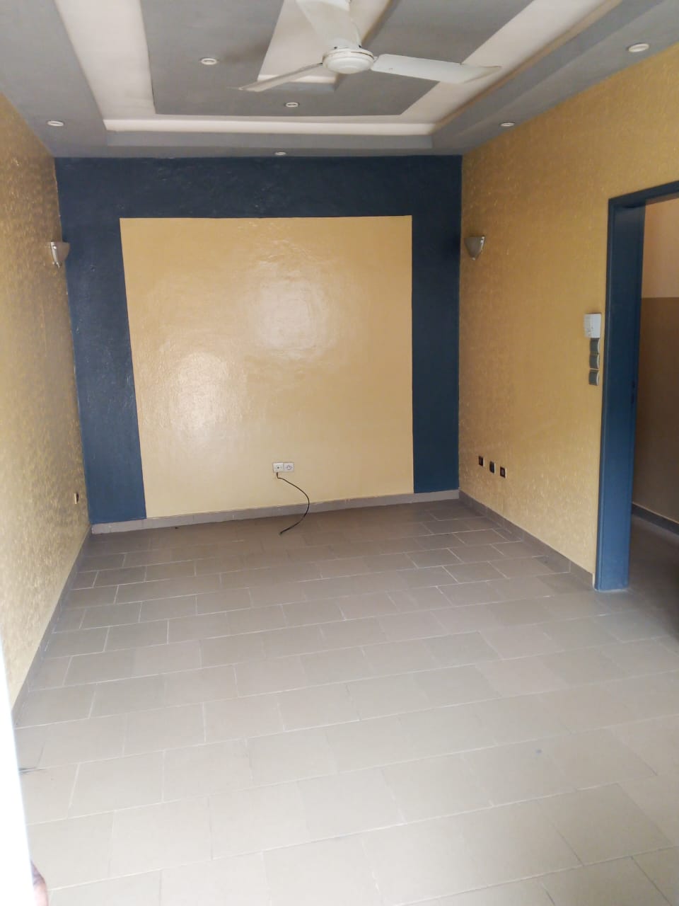 2 CHAMBRES SALON SANITAIRE À AGLA