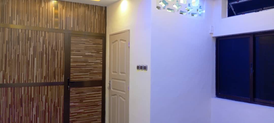  APARTEMENT AU PREMIER ÉTAGE 