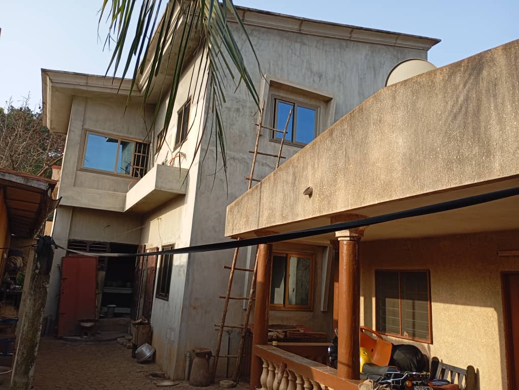Maison avec Titre Foncier à vendre à Sèmè, ZOCA – Abomey-Calavi
