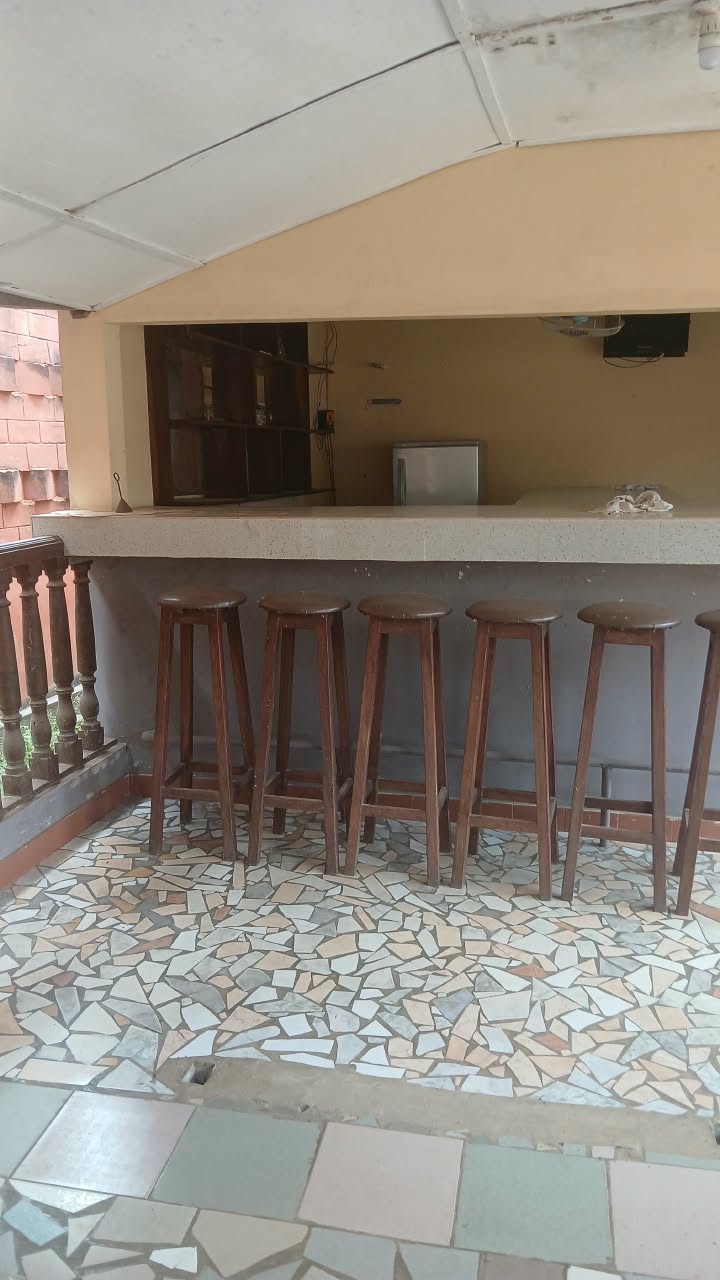 À VENDRE – DOMAINE HÔTELIER À OUIDAH (YAMADJAKO) | OPPORTUNITÉ D'INVESTISSEMENT